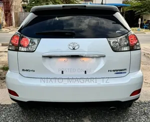 Toyota Harrier 2006 White