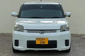 Toyota Corolla Rumion Hatchback 1.5 FWD 2009 White