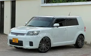 Toyota Corolla Rumion Hatchback 1.5 FWD 2009 White