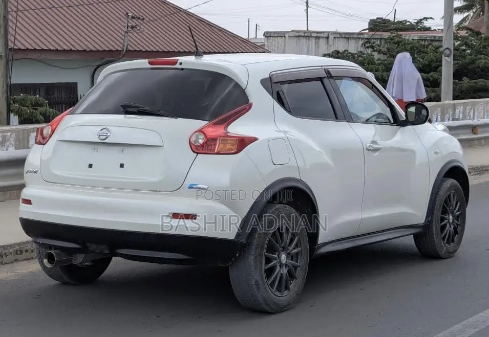Nissan Juke 2011 White