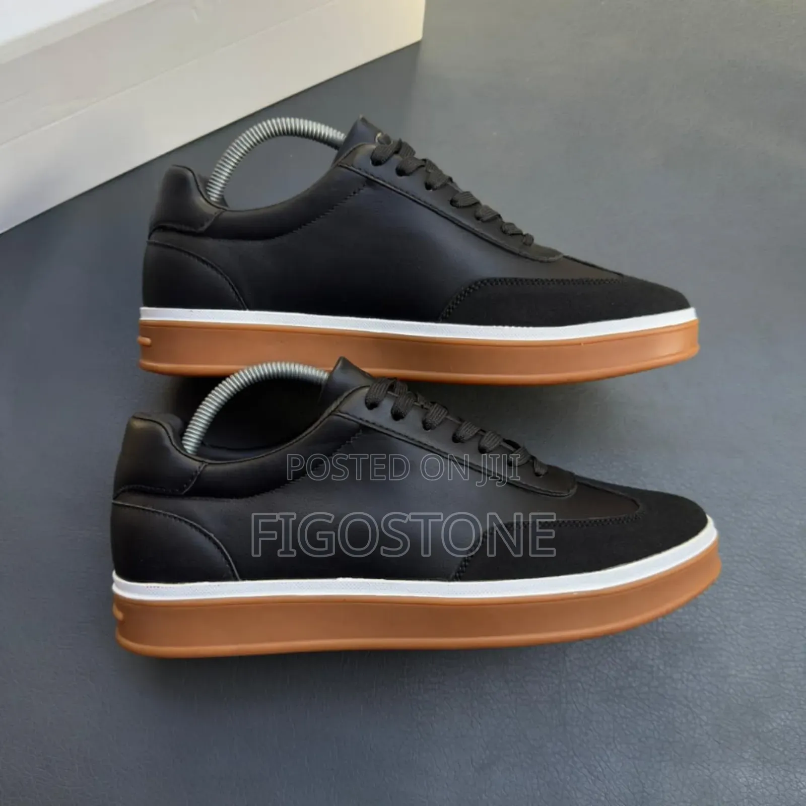 Ecco Shoess