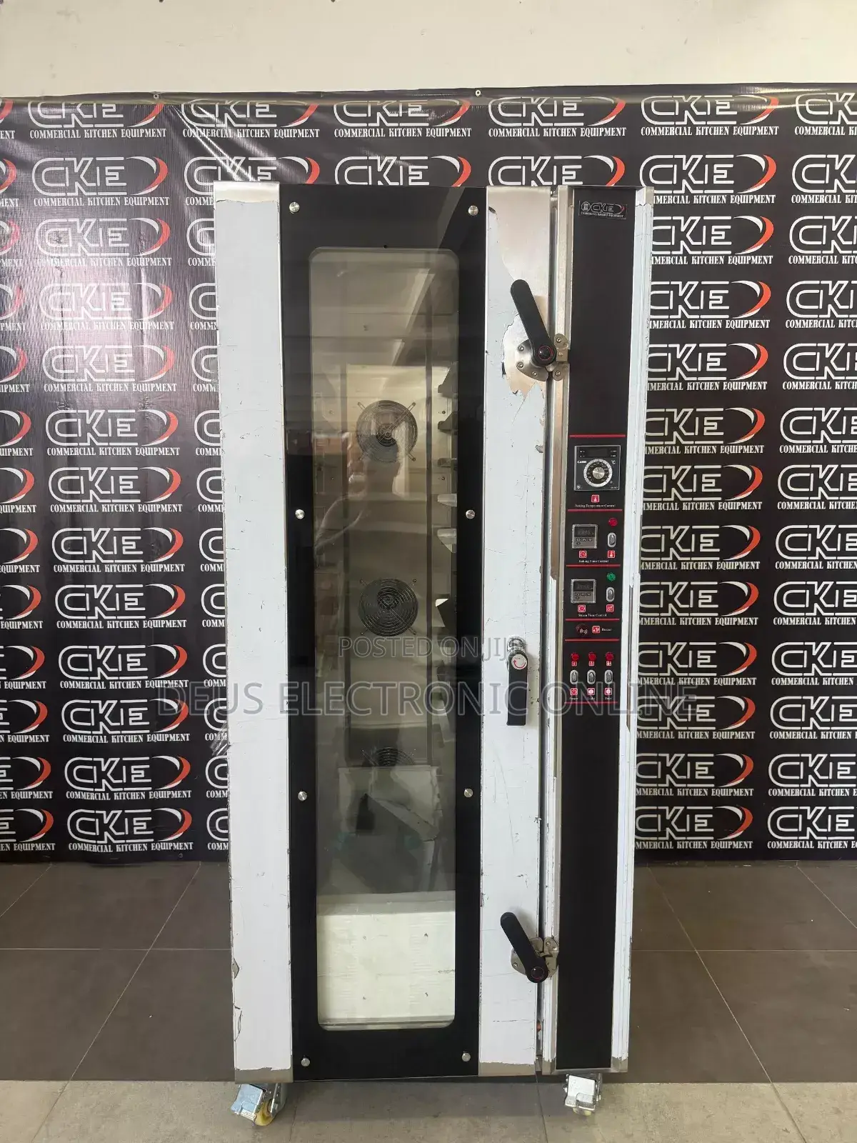 *Convection Ovens Trei 16*