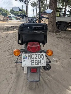 TVS HLX 125 2025 Black