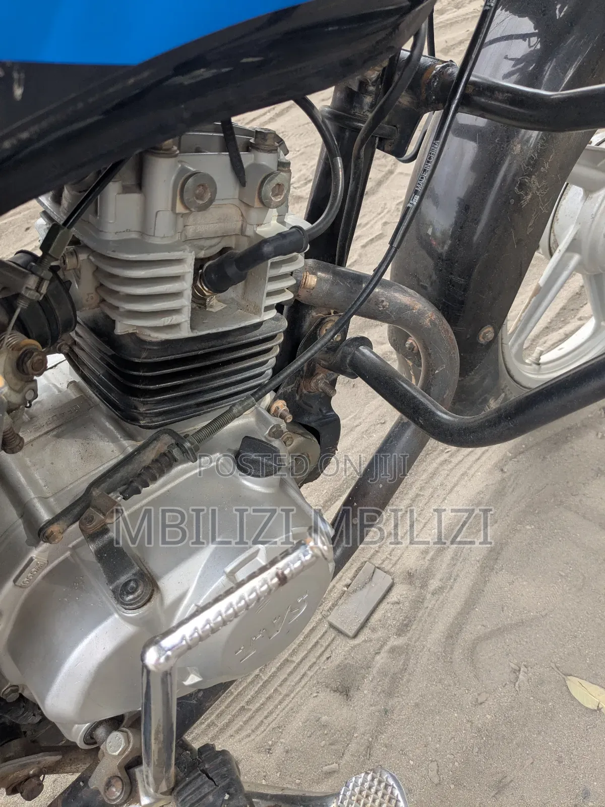 TVS HLX 125 2025 Black