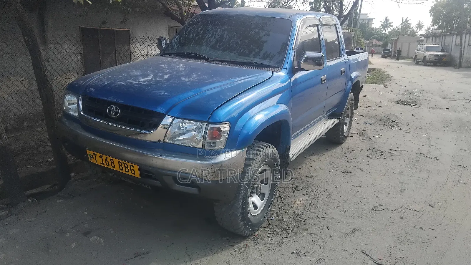 Toyota Hilux 2002 Blue