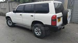 Nissan Patrol 3.0 TD GL 2007 White