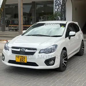 Subaru Impreza 2.0i 5-dr 2013 White
