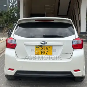 Subaru Impreza 2.0i 5-dr 2013 White