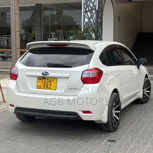Subaru Impreza 2.0i 5-dr 2013 White