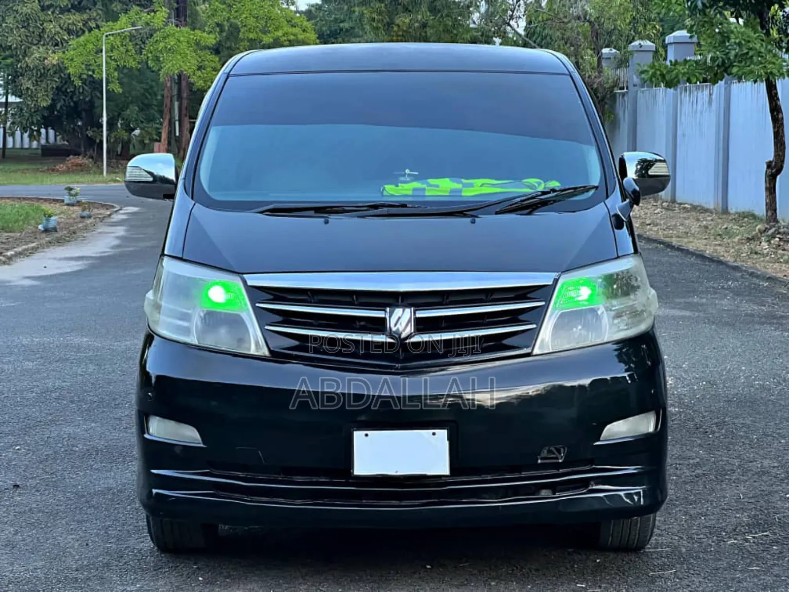 Toyota Alphard 2.4 Hybrid AWD 2006 Black