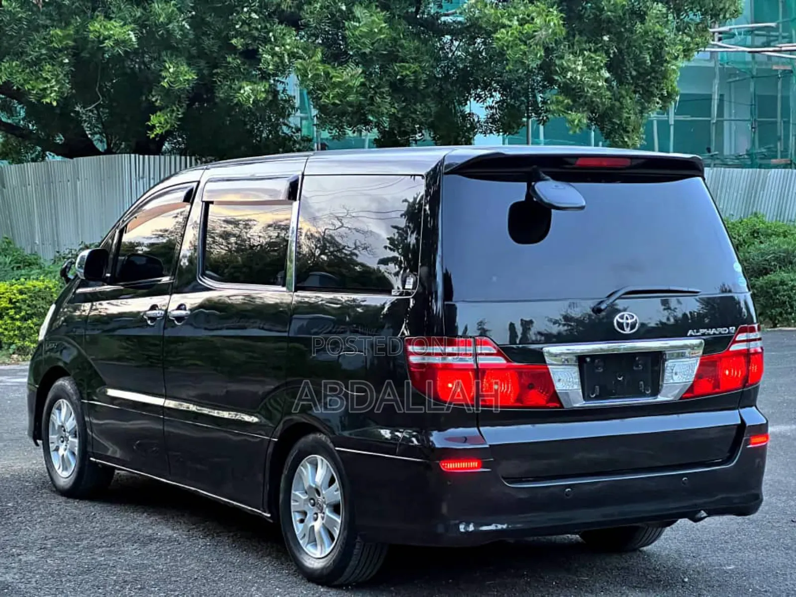 Toyota Alphard 2.4 Hybrid AWD 2006 Black