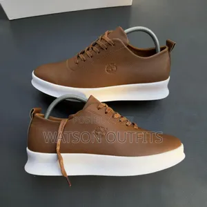 Men's Leather Shoes Smartly and Mostly Very Dressed