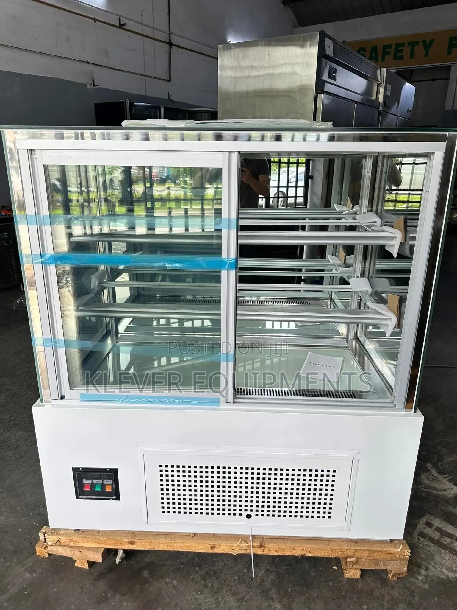 Wg-Zz-90 Commercial Cake Showcase Display. 90cm