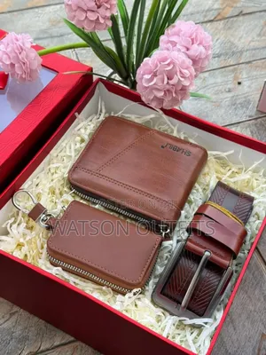 Men's Leather Sets of Belt Wallet and Keyholders Extensively Very Nice