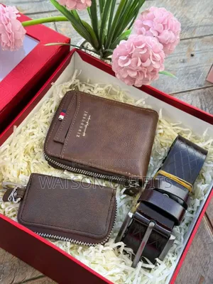 Men's Leather Sets of Belt Wallet and Keyholders Extensively Very Nice