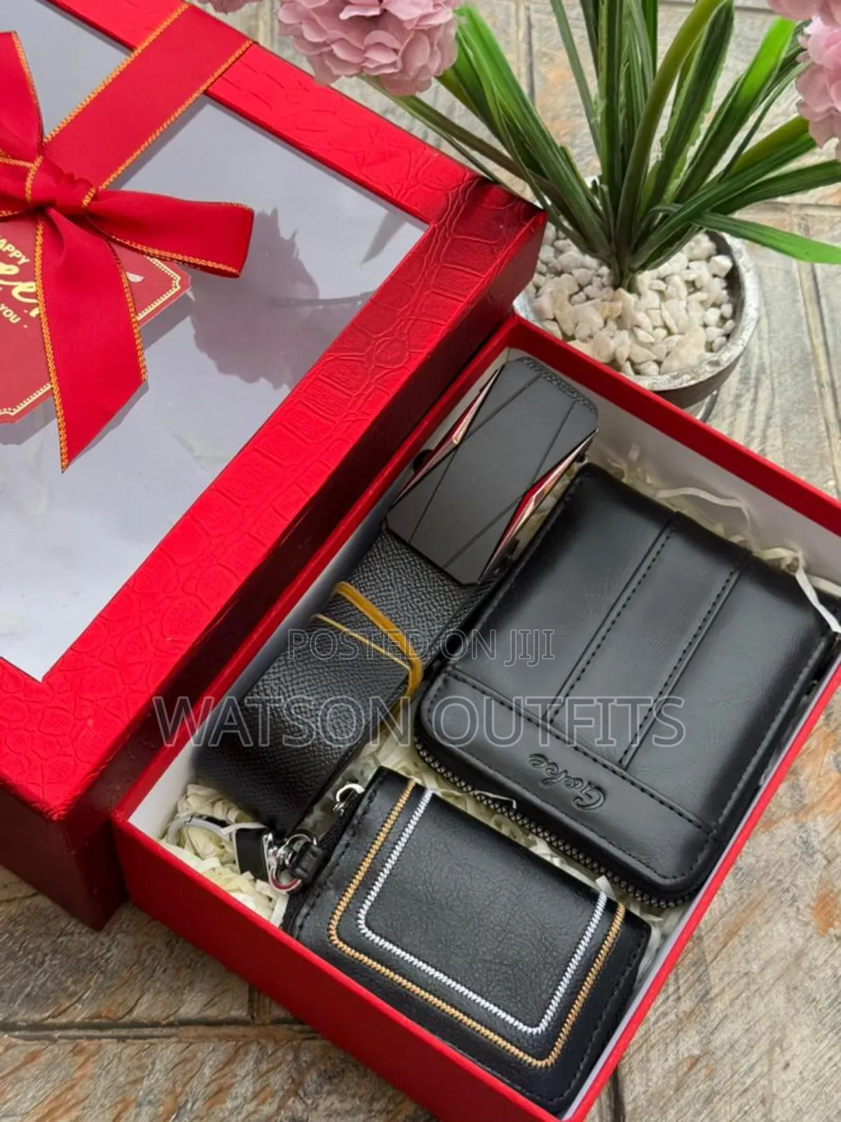 Men's Leather Sets of Belt Wallet and Keyholders Extensively Very Nice