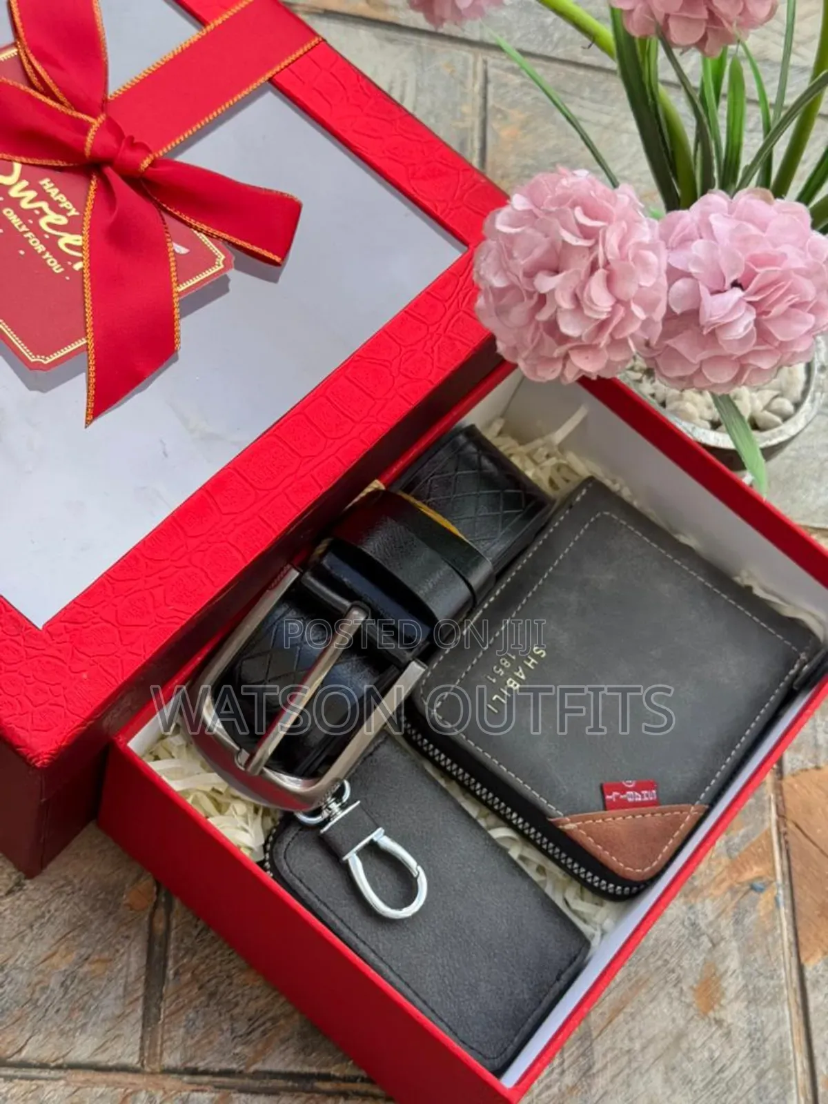 Men's Leather Sets of Belt Wallet and Keyholders Extensively Very Nice
