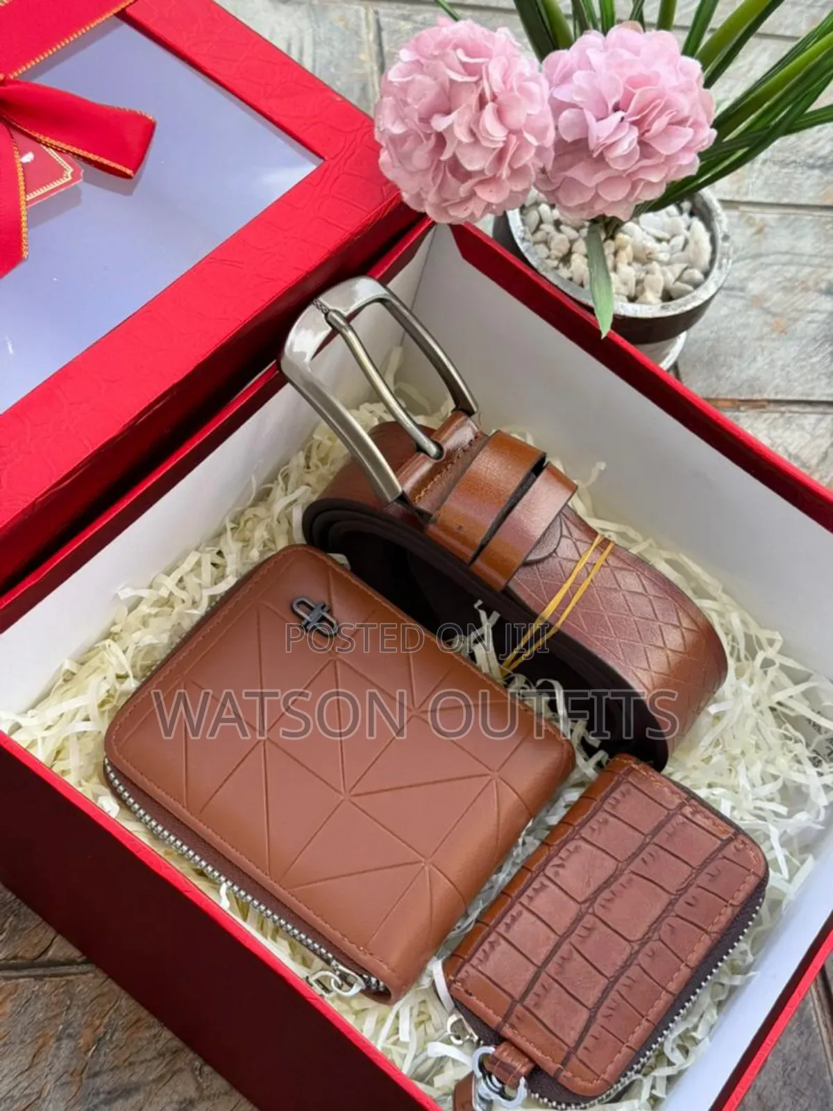 Men's Leather Sets of Belt Wallet and Keyholders Extensively Very Nice
