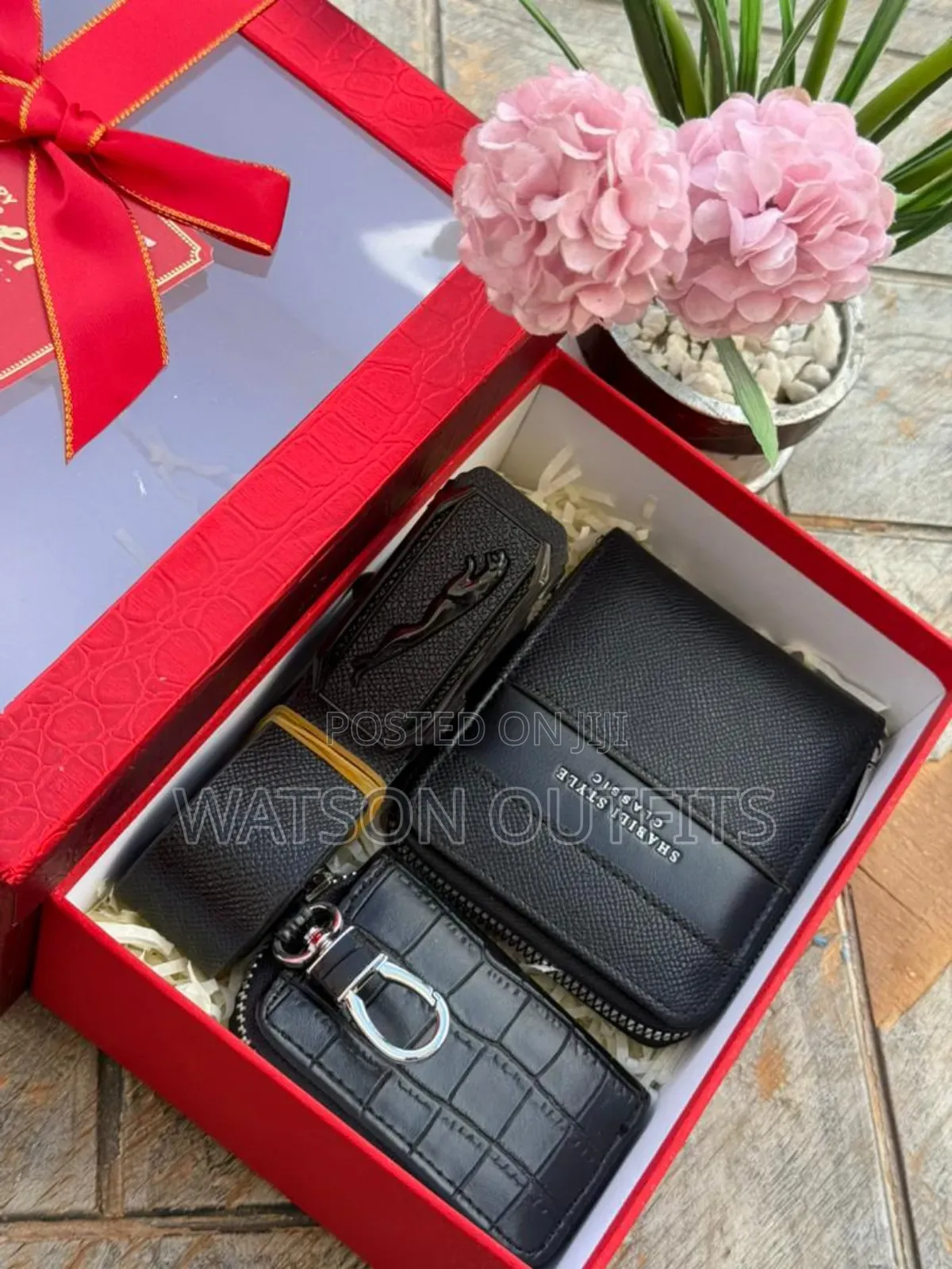 Men's Leather Sets of Belt Wallet and Keyholders Extensively Very Nice
