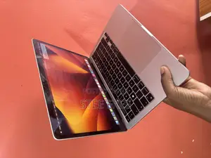 Laptop Apple MacBook Pro 2020 M1 16GB Apple M1 SSD 256GB