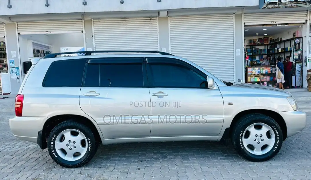 Toyota Kluger 2002 Silver