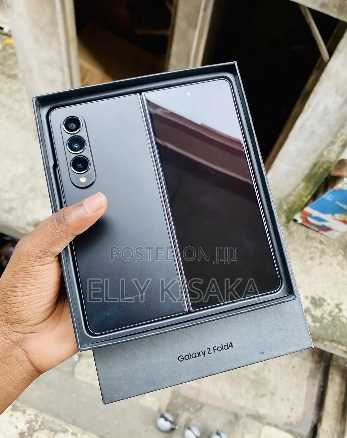 New Samsung Galaxy Z Fold4 256 GB Black