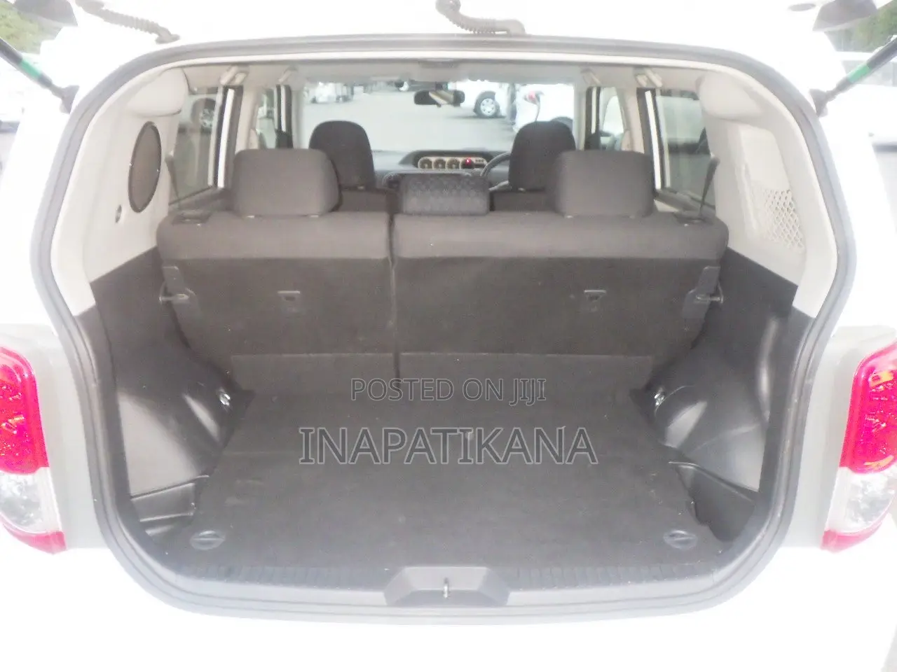 Toyota Corolla Rumion Hatchback 1.5 FWD 2008 White