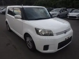 Toyota Corolla Rumion Hatchback 1.5 FWD 2008 White