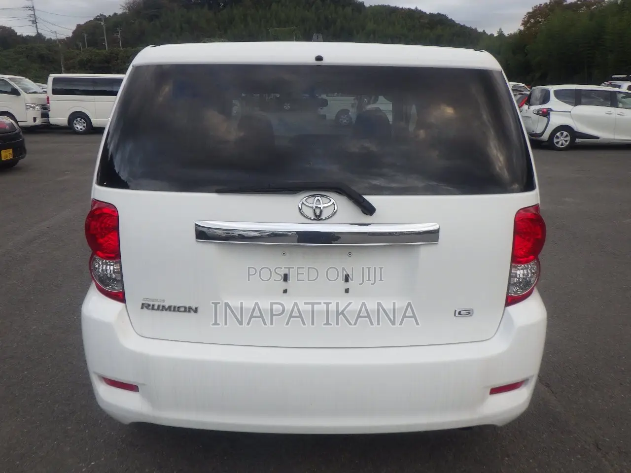 Toyota Corolla Rumion Hatchback 1.5 FWD 2008 White