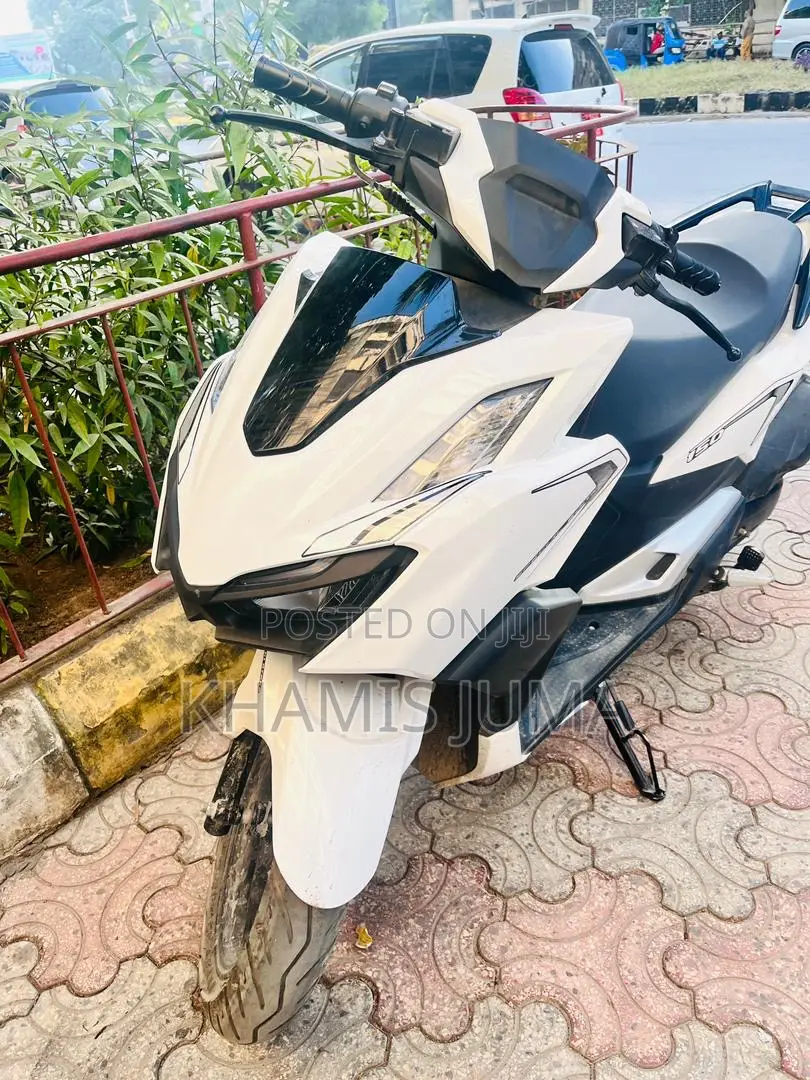 New Honda 2025 White