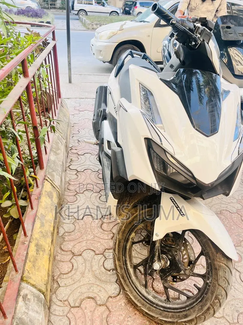 New Honda 2025 White
