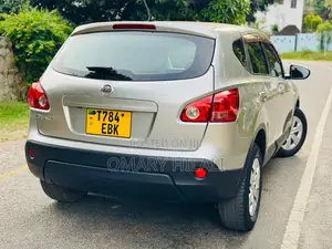 Nissan Dualis 2008 Beige
