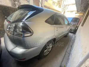 Toyota Harrier 2004 Silver