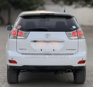 Toyota Harrier 2006 White