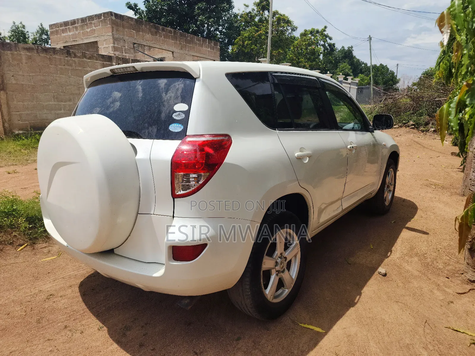 Toyota RAV4 2005 White