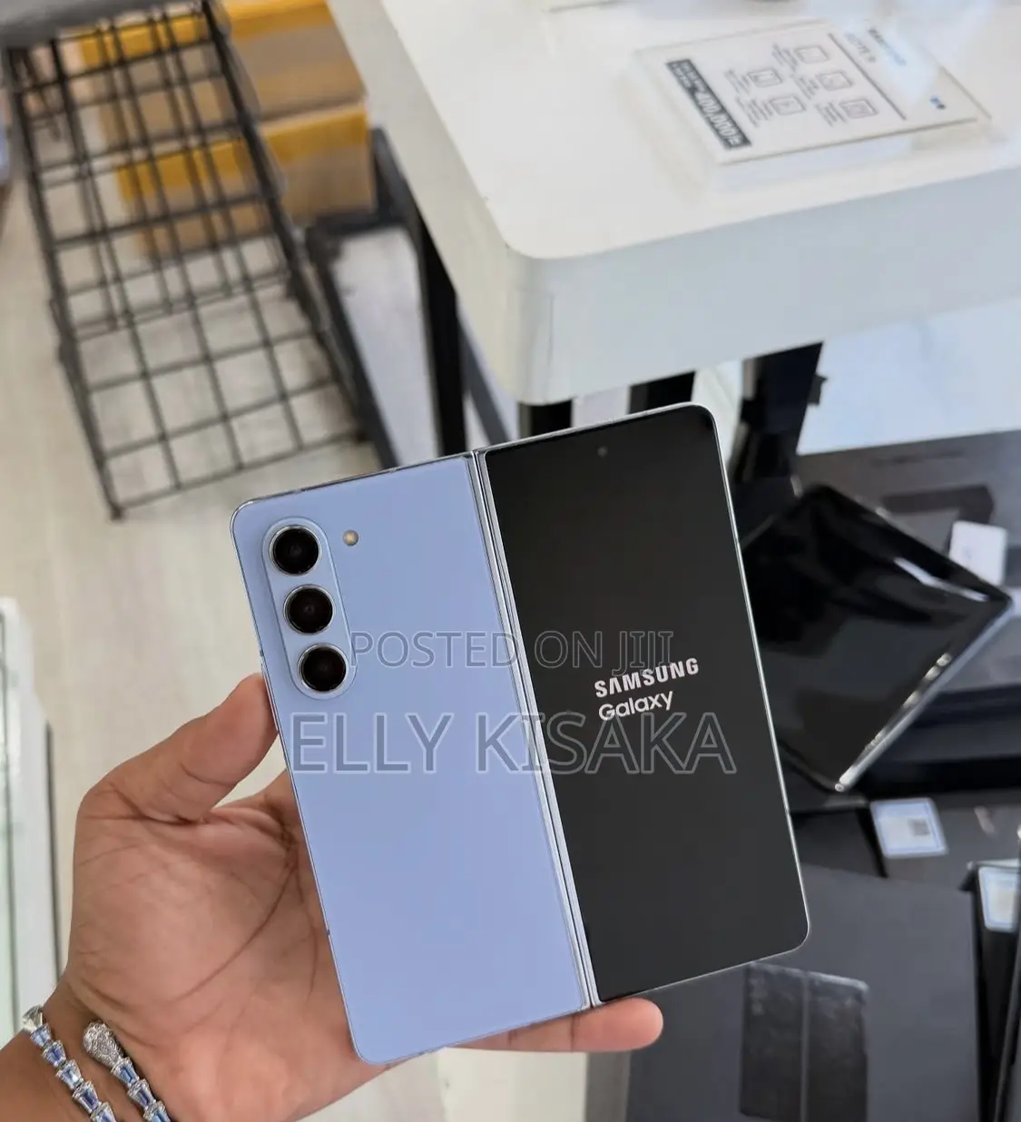 New Samsung Galaxy Z Fold 5 256 GB Blue