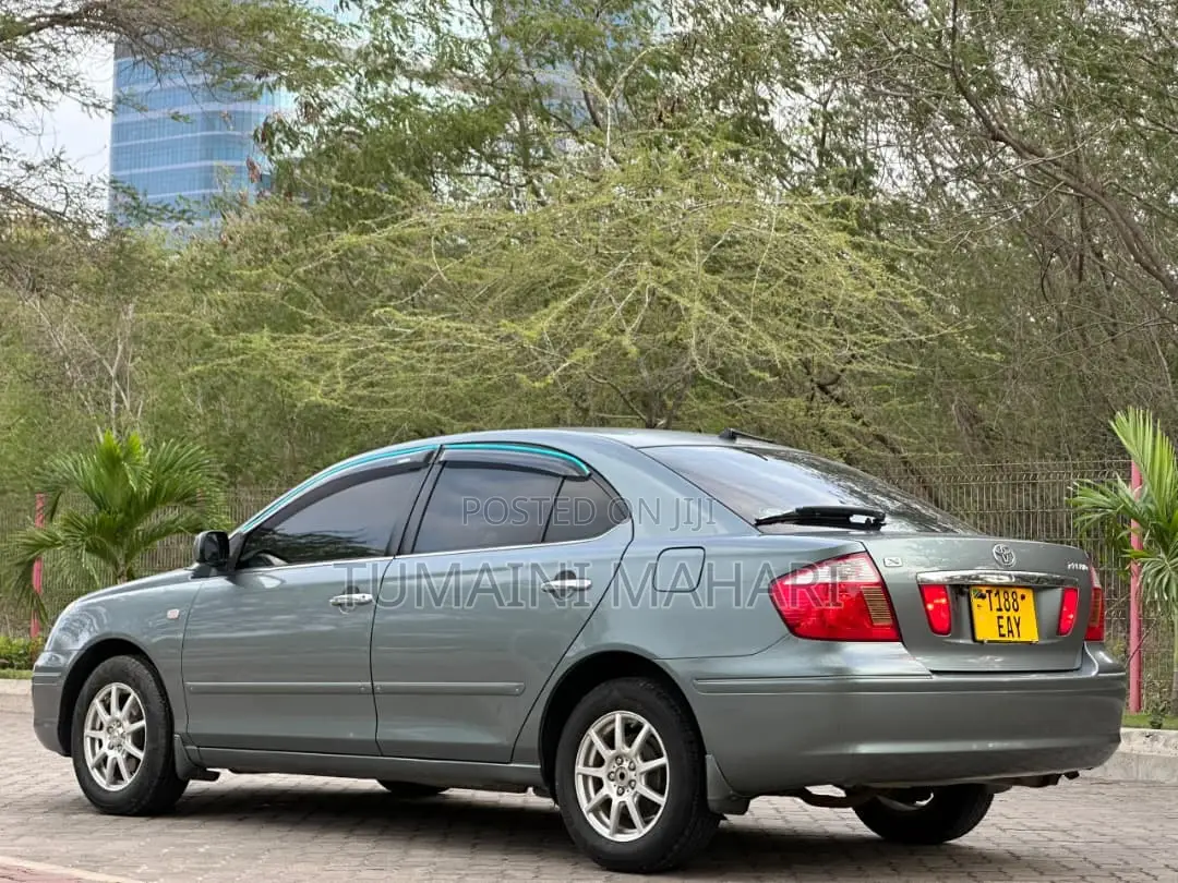 Toyota Premio 2005 Gray