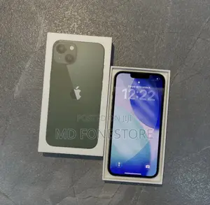 New Apple iPhone 13 128 GB Green