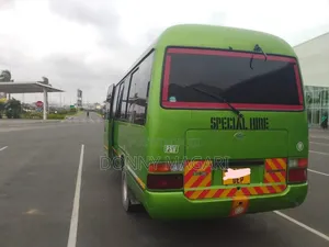 Toyota Coaster 2004 Green