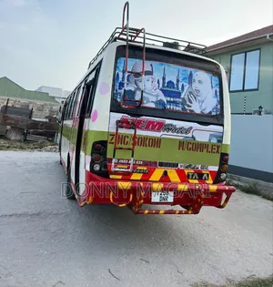 Tata Starbus Ultra Skool 2022 Green