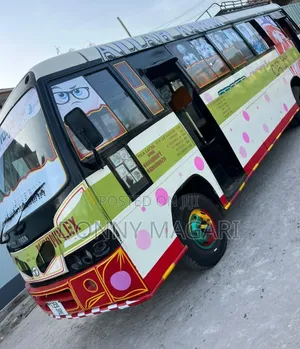 Tata Starbus Ultra Skool 2022 Green