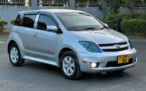 Toyota IST 2006 Silver