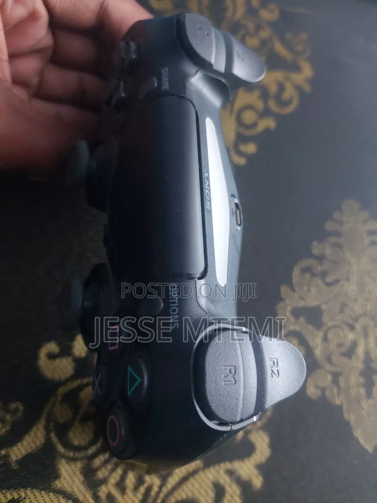 Used Playstation 4 Black Controller With Good Condition, No Problems