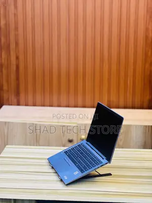 Laptop HP ZBook Firefly 14 G7 16GB Intel Core I7 SSD 512GB