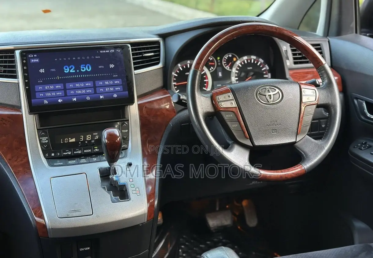 Toyota Vellfire 2010 Black