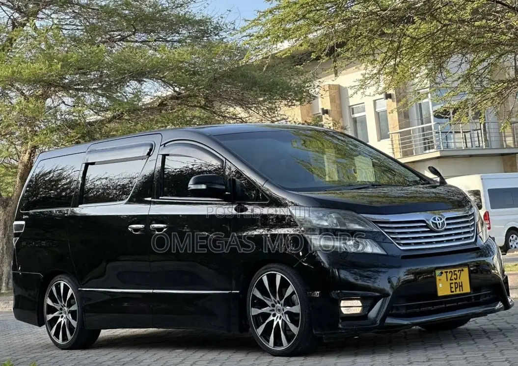 Toyota Vellfire 2010 Black