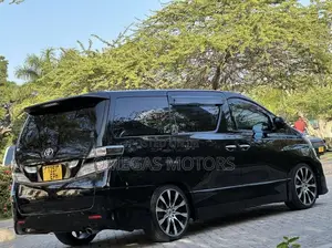 Toyota Vellfire 2010 Black