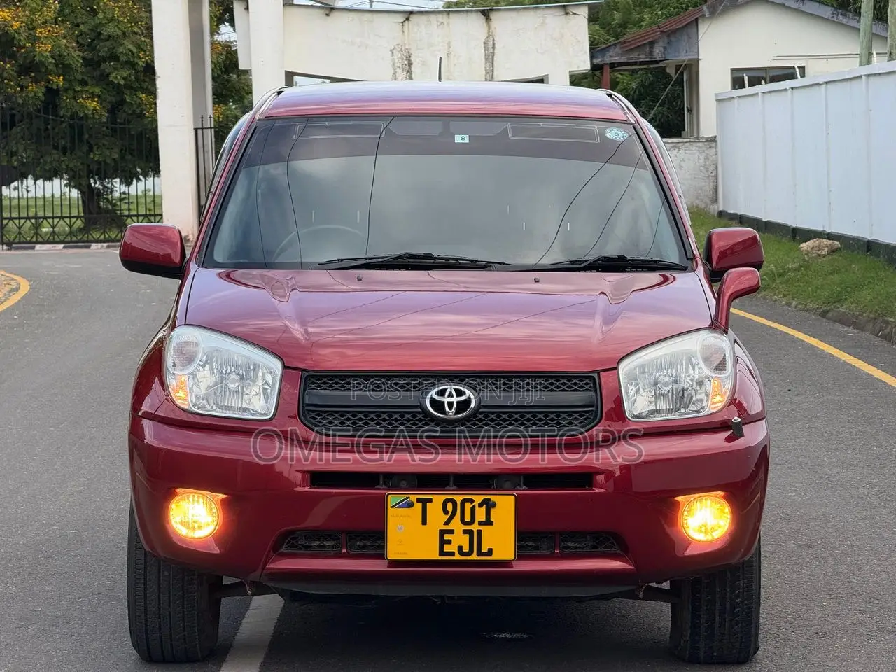 Toyota RAV4 1.8 2005 Maroon