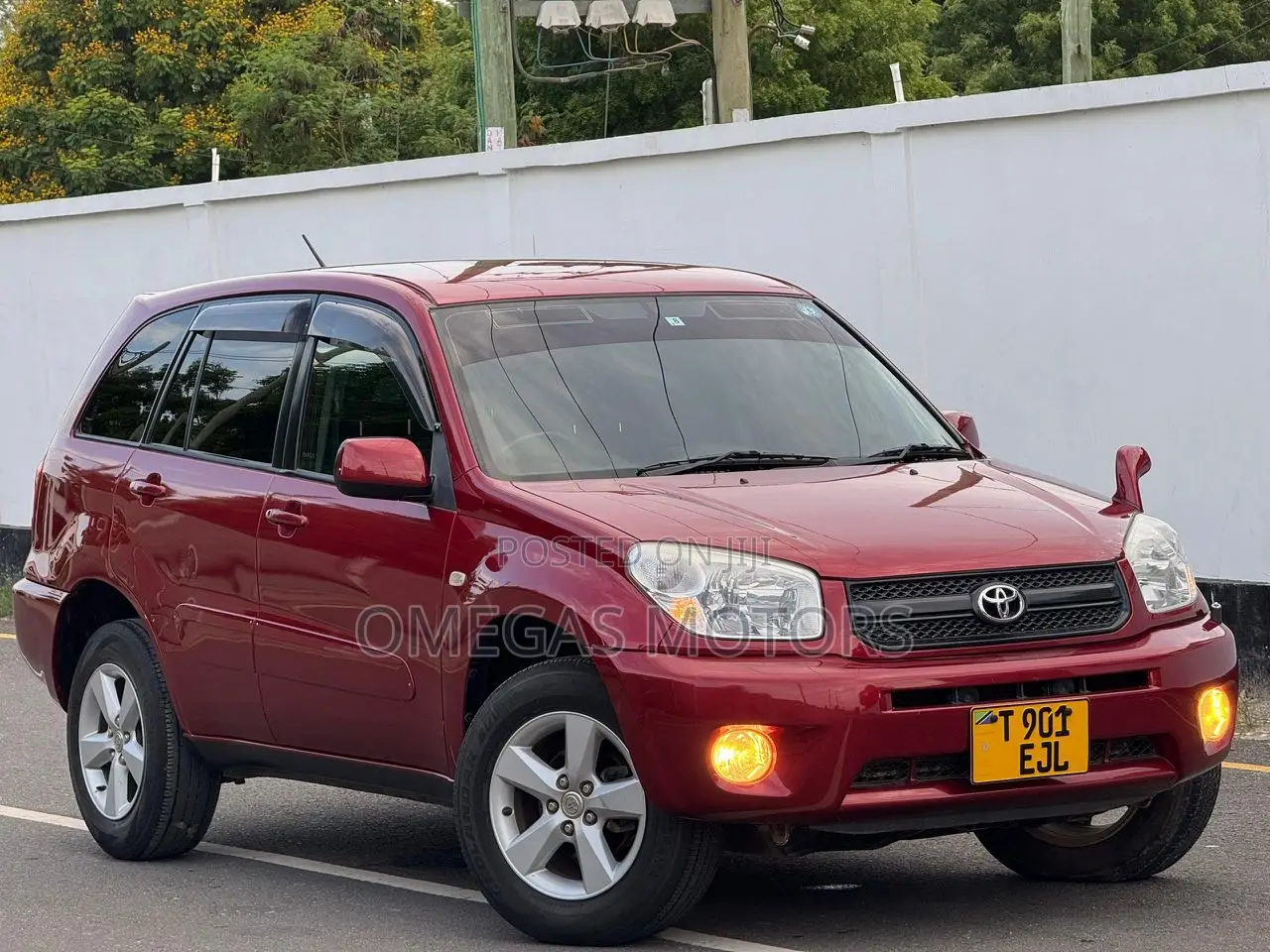 Toyota RAV4 1.8 2005 Maroon