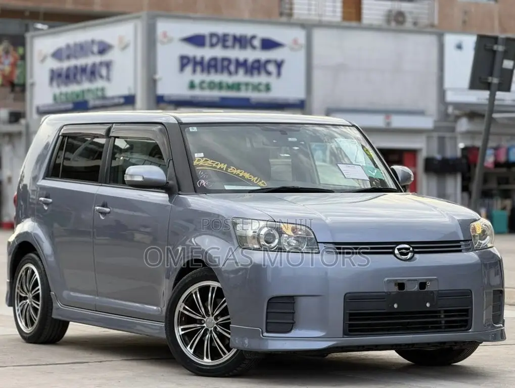 Toyota Corolla Rumion Hatchback 1.5 FWD 2007 Gray